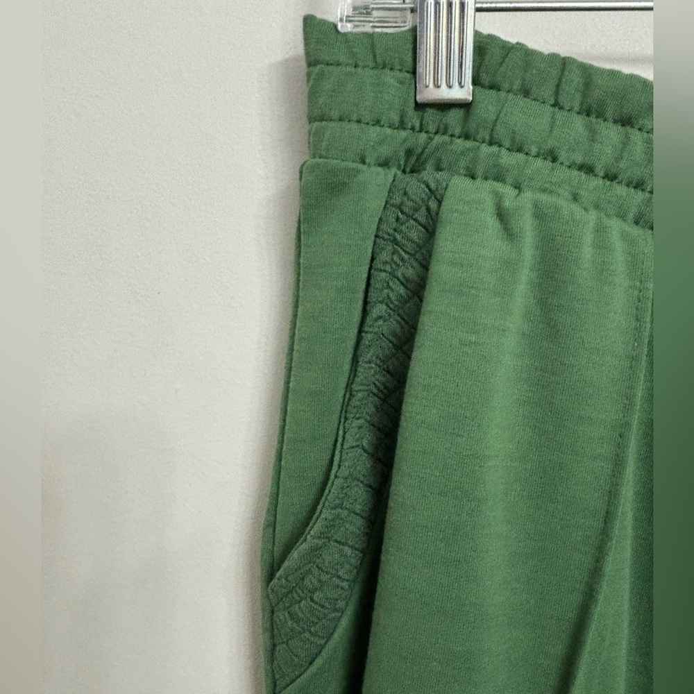 Muk Luks quilted set - Shacket and pull-on pants - Picture 8 of 16